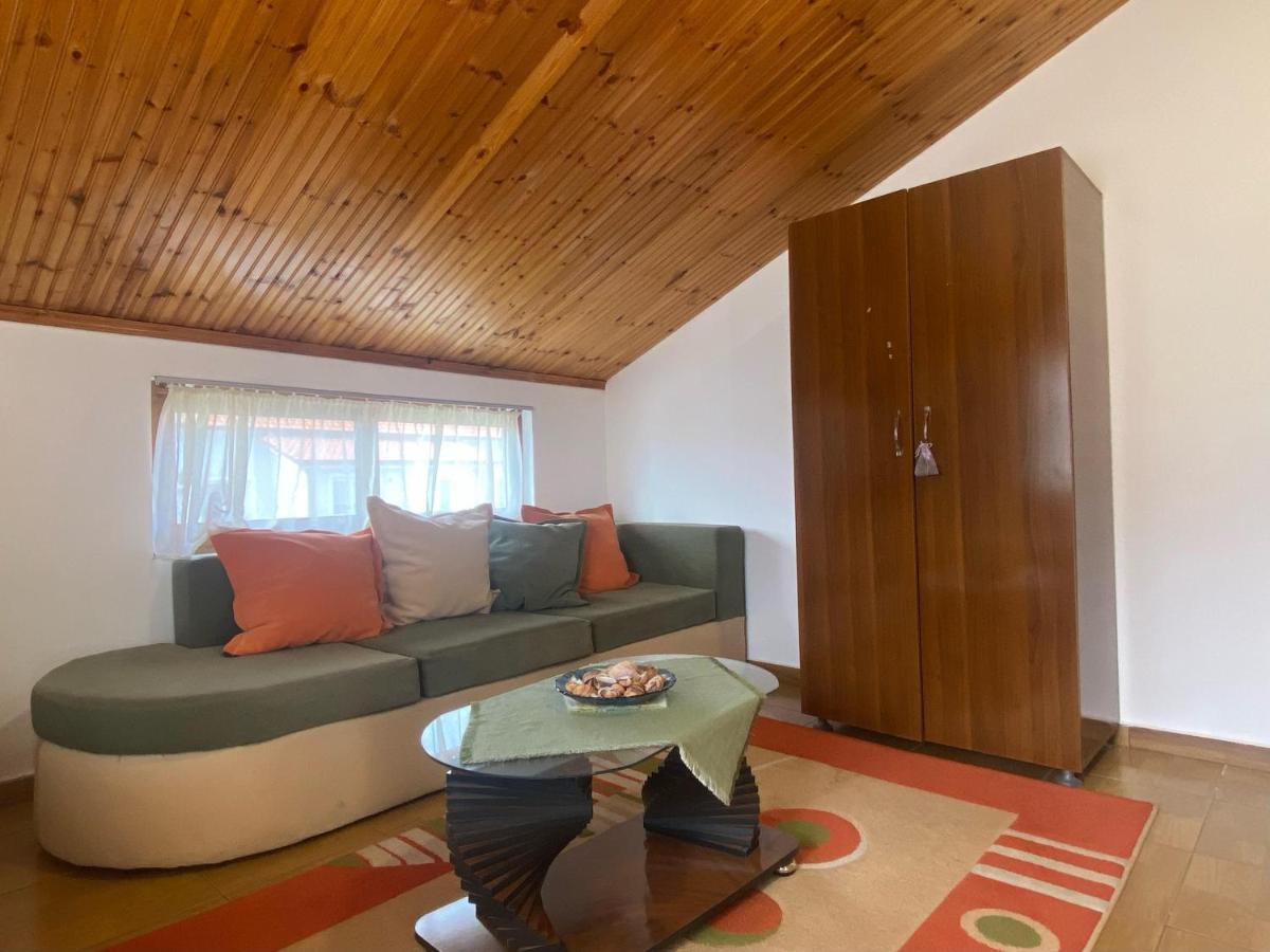 Happy Corner Guest House Шкодер Экстерьер фото