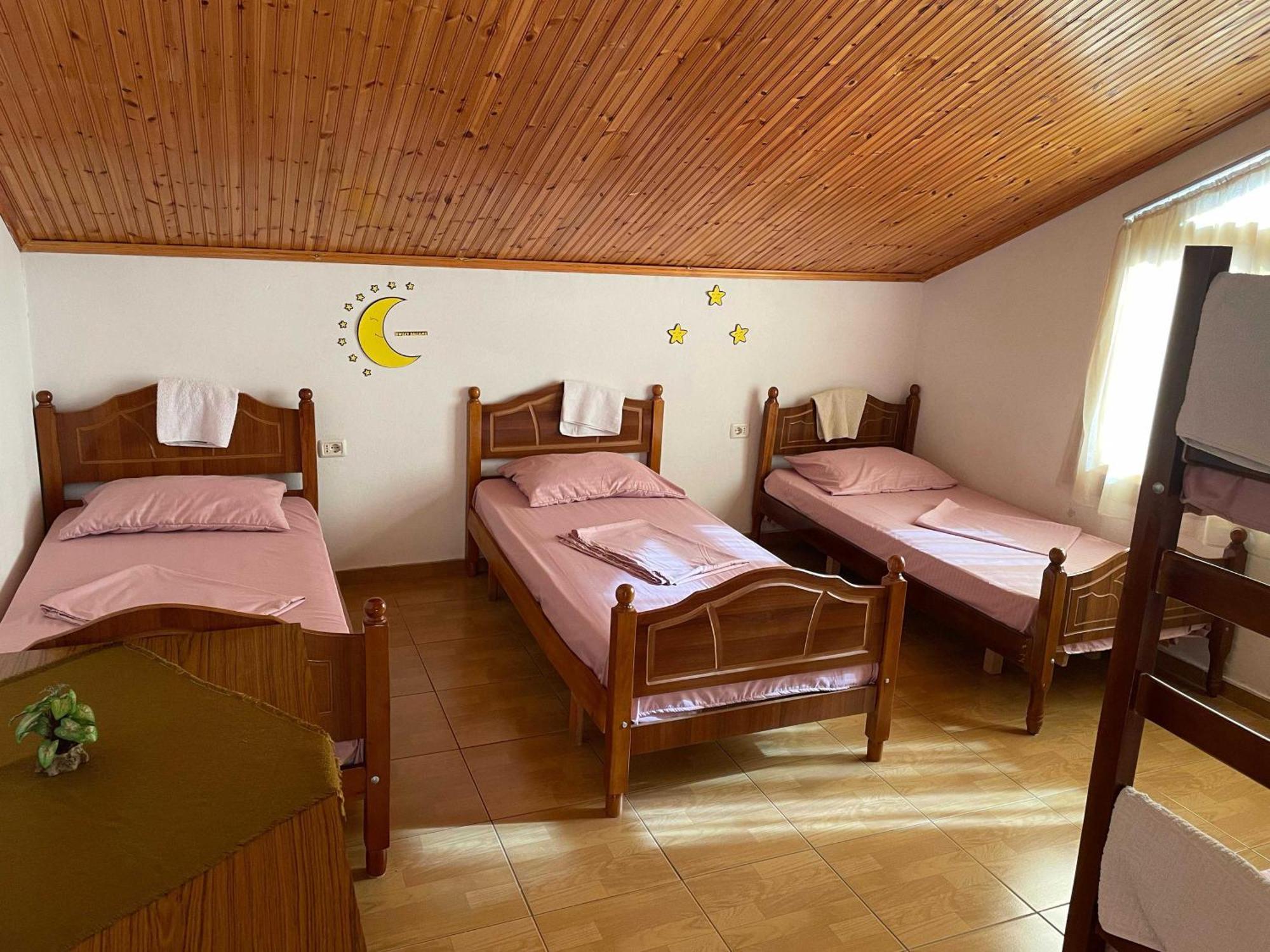 Happy Corner Guest House Шкодер Экстерьер фото
