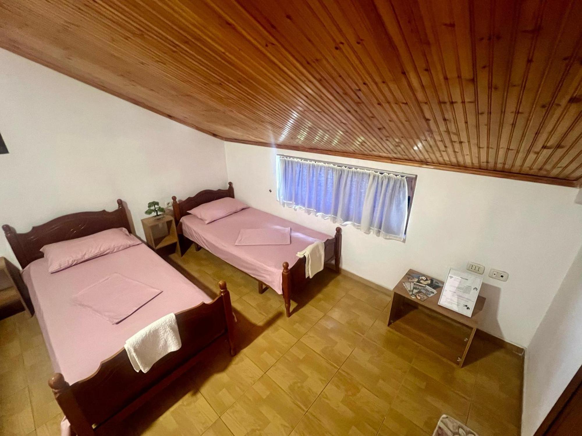 Happy Corner Guest House Шкодер Экстерьер фото