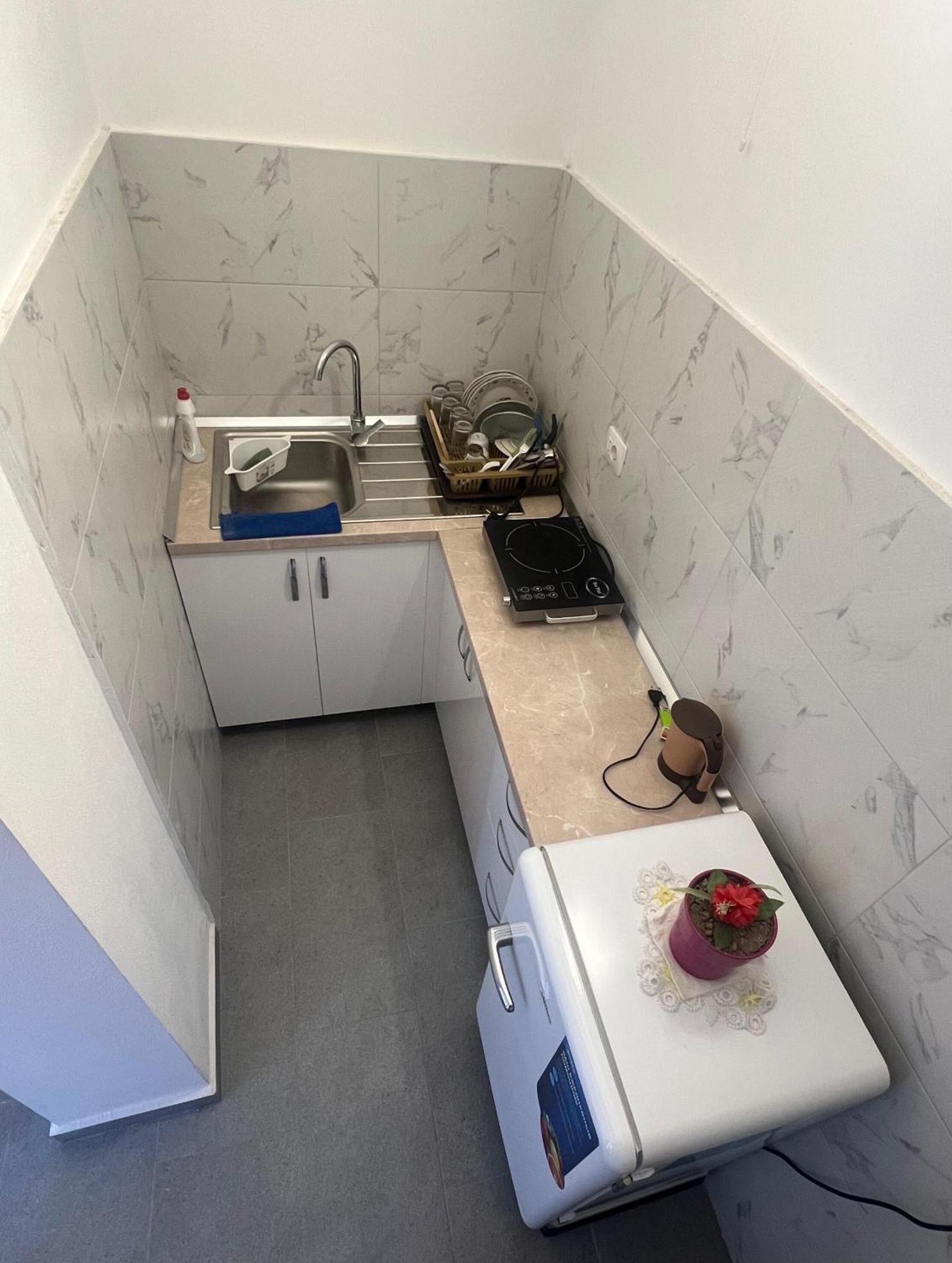 Happy Corner Guest House Шкодер Экстерьер фото